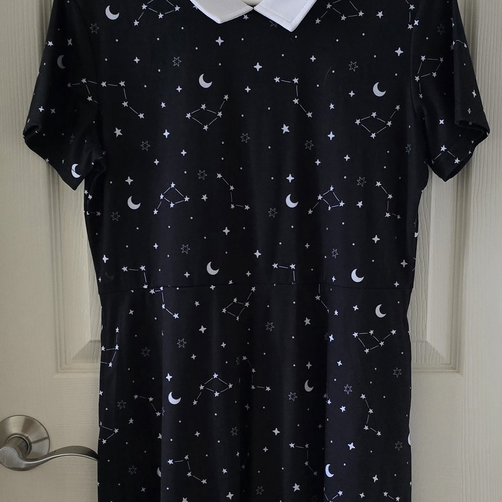 Black Starry Night Dress with White Collar